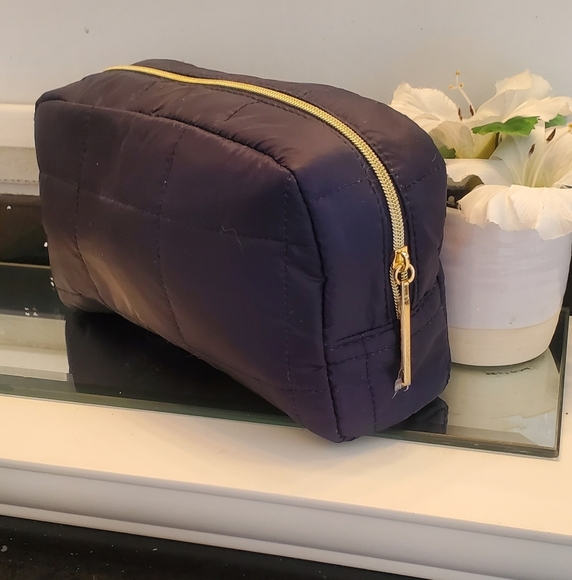 Lancōme Navy & Gold Quilted Toiletry Makeup Bag Minimalist Structured Shape NEW - Picture 1 of 8